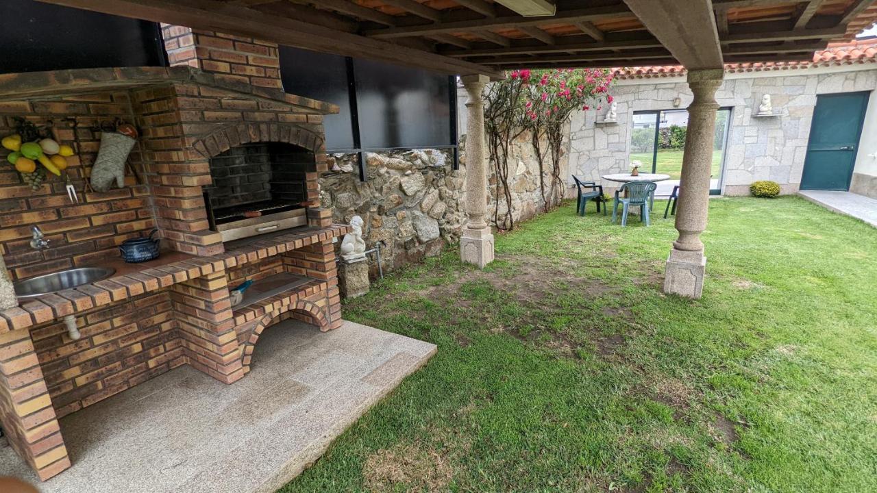 Room Villa Ribeiro Pilgrims Way To Santiago Bike A Garage For Marinhas Esposende Bagian luar foto